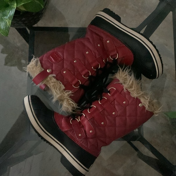 SOREL Joan of Arctic Faux Fur Waterproof Snow Boot - LIMITED EDITION - Picture 4 of 15